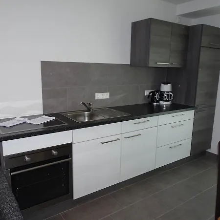 Hilda Apartment *